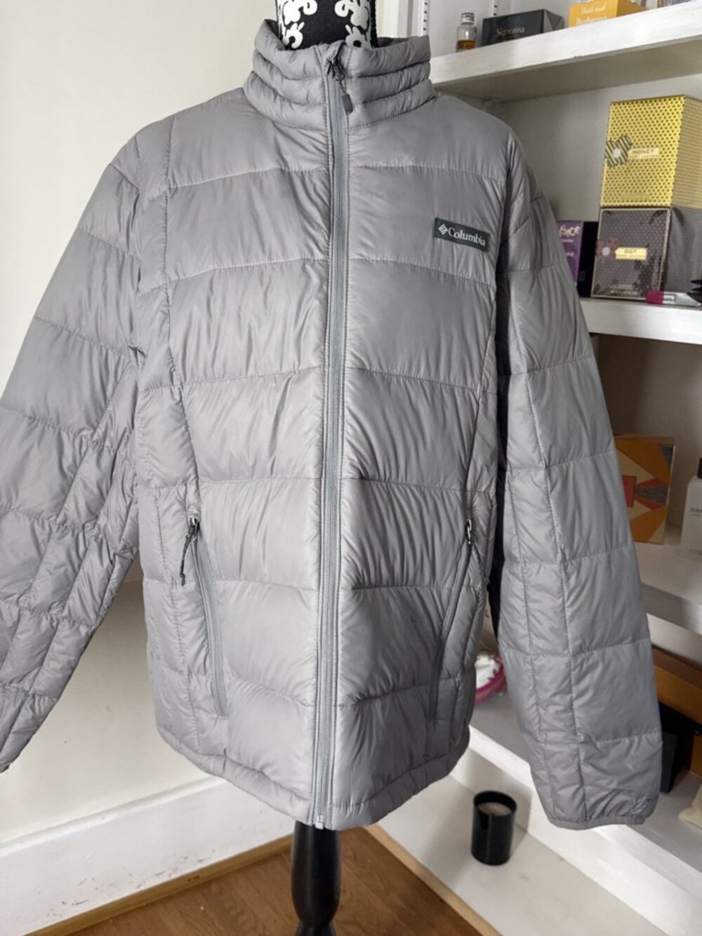 Columbia Mens Voodoo Falls 590 TurboDown II Omni Heat Down Jacket Light Grey XL